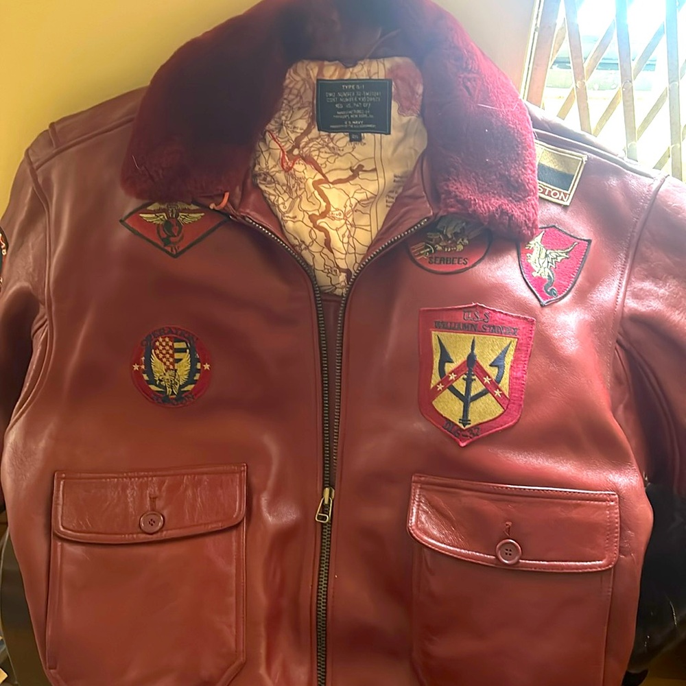 The other one color is burgundy it’s a fly Air Force leather jacket with fur